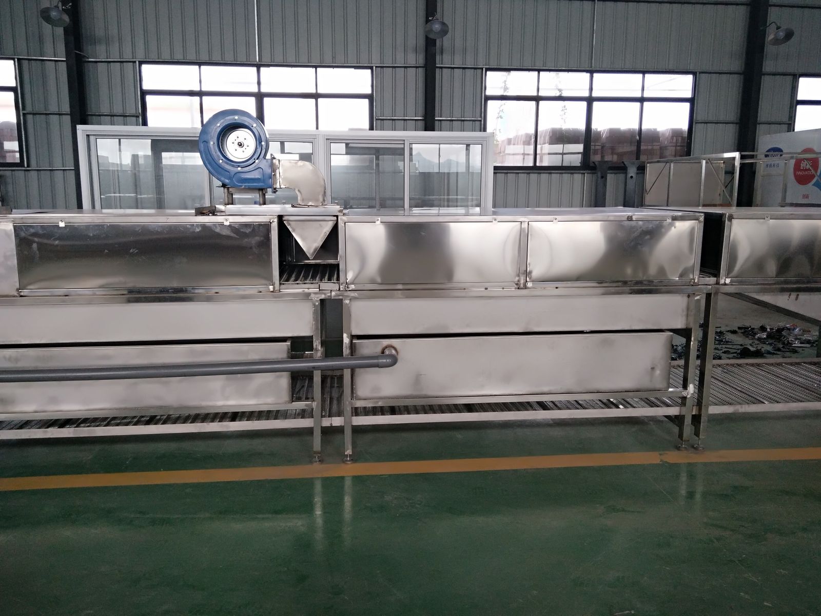 Kelinda automated ultrasonic cleaning line in operation